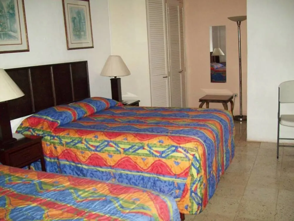 Hotel Suites Le Monde Cancún